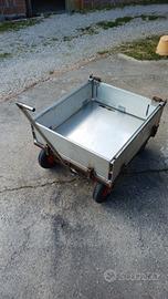 carrello per giardinaggio