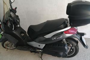 scooter Sym 300