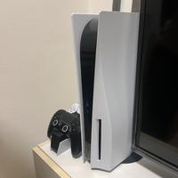 PS5 con disco e 2 Joystick
