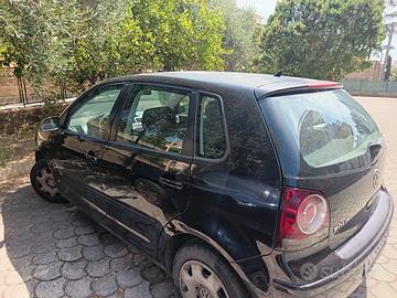 Volkswagen polo 1.4 TDI 2005 da sistemare 