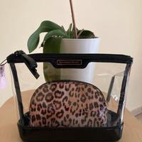 Beauty e pochette Victoria’s Secret