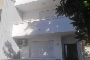 Villino a schiera abitabile ed indipendente