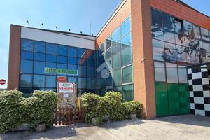 NEGOZIO A MONIGA DEL GARDA