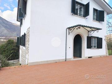 VILLA SINGOLA A MONTESARCHIO