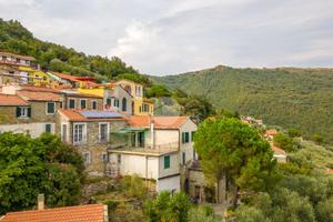 CASA SEMINDIPENDENTE A VASIA