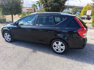 Kia Cee'd Wagon CRDI  EX passaggio Comp.