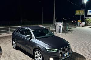 Audi q3 2.0 tdi s-tronic s-line quattro