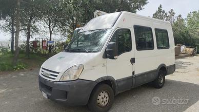 Iveco Daily 9 posti