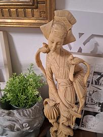 statuina in resina orientale