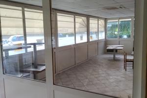 Ampio locale commerciale