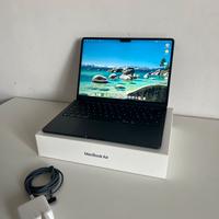 MacBook Air 13” M2 (2022) - 16GB RAM + 256GB SSD