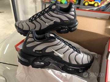 NIKE AIR