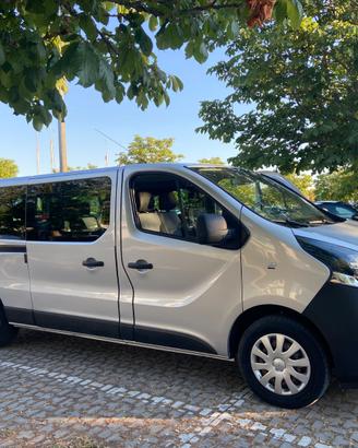 Opel Vivaro 9 posti Biturbo passo lungo Iva Incl.