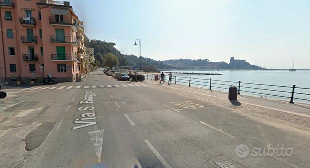 4 vani con DOPPIO BALCONE e POSTO AUTO a Lerici