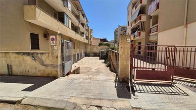 Spaziosa autorimessa