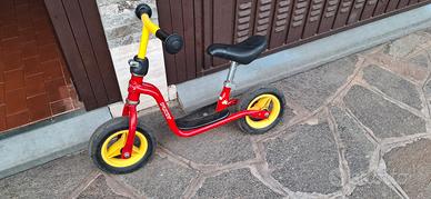 Bicicletta senza pedali 