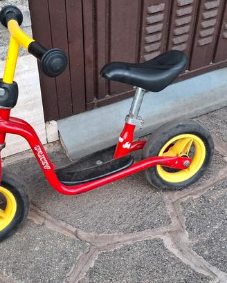Bicicletta senza pedali 