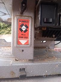 DeWalt mos. 252