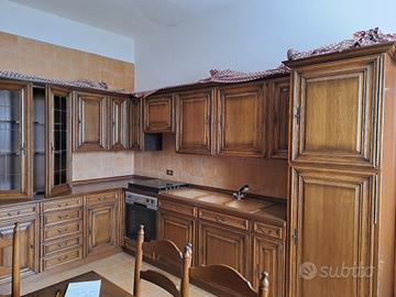 cucina in legno massello 