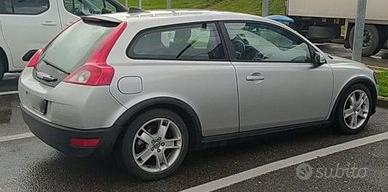 Volvo C30 2.0d - 6 marce
