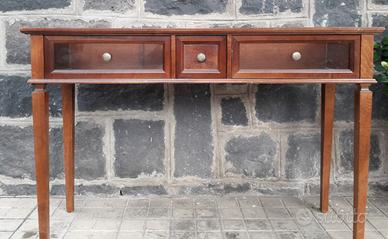 ingressino tre cassetti con piano in vetro traspar