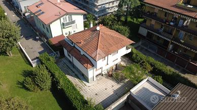 BIFAMILIARE A CORNAREDO