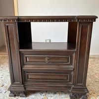 Mobile per Tv in legno con sportelli