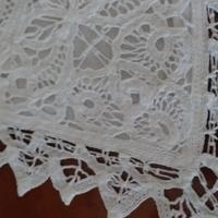 Piccolo cuscino  di pizzo per fedi