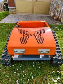 TAGLIAERBA TELECOMANDATO A CINGOLI CON MOTORE 224c