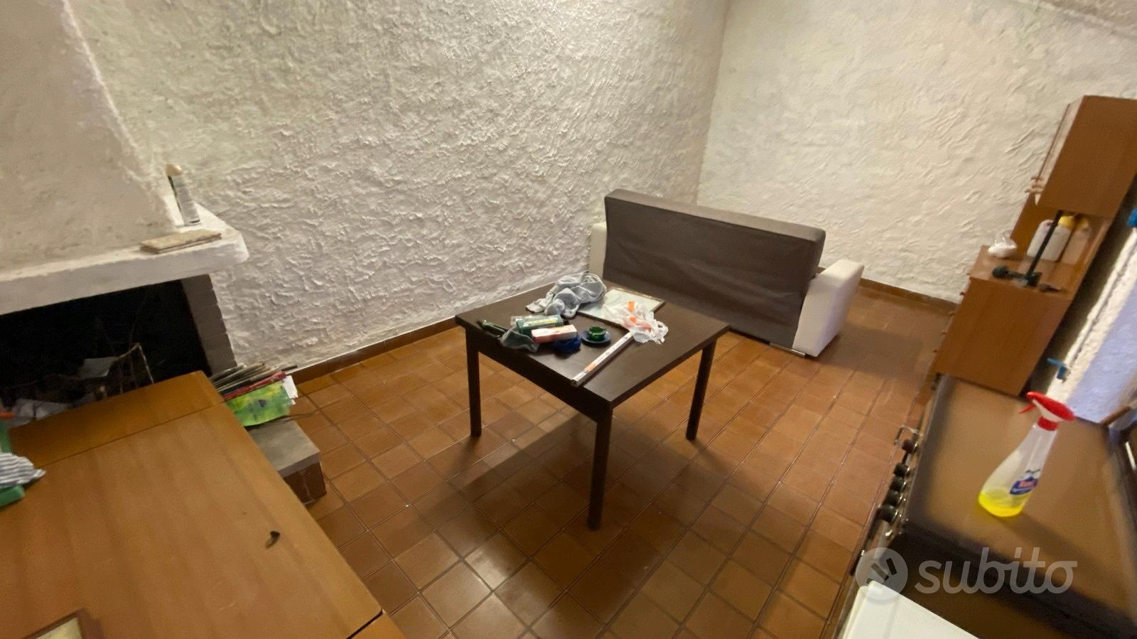 Terreno edificabile 3.300 m² con fabbricato - Altro