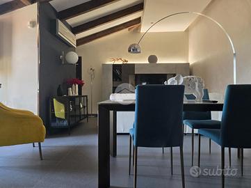 4 LOCALI A GIUGLIANO IN CAMPANIA