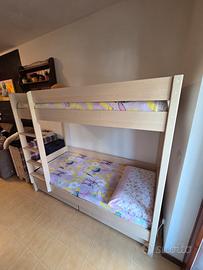 Letto a castello di legno