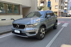 VOLVO XC40 T3 Momentum