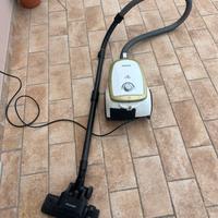 Aspirapolvere SC4700 con sacco e Twin Chamber Syst