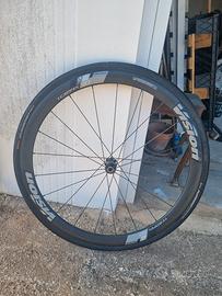 ruota anteriore disk bici da corsa