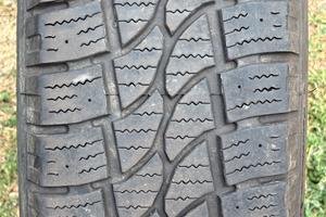 4 pneumatici invernali TIGAR  225/75 r16C 118/116r