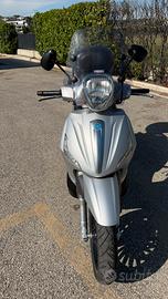 Beverly 300