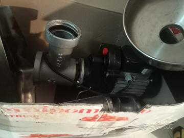 Passa pomodoro e insaccatrice