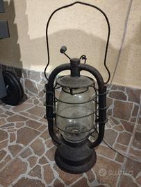 lampada antica a petrolio 