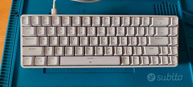 Tastiera meccanica gaming retroilluminata