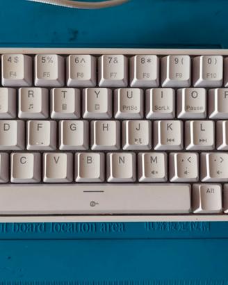 Tastiera meccanica gaming retroilluminata