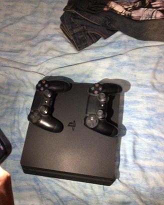Ps4 Slim 1TB + GIOCHI FISICI , PREZZO TRATTABILE