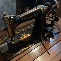 Macchina da cucire NECCHI Anni 1930, a pedale con