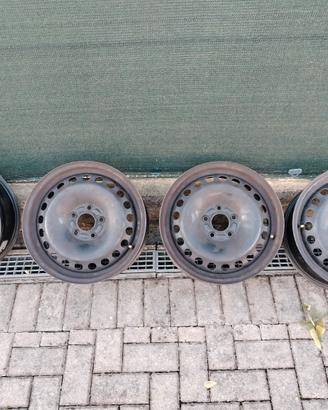 4 cerchi in acciaio 16” Ford Focus – 5x108
