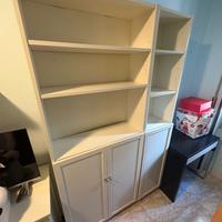 Armadio Ikea e cassettiera