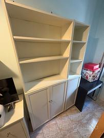 Armadio Ikea e cassettiera