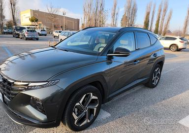 Hyundai TUCSON 1.6 HEV EXELLENCE +De Luxe & Lounge