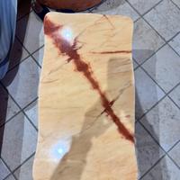 Tavolino in marmo con gambe in ferro