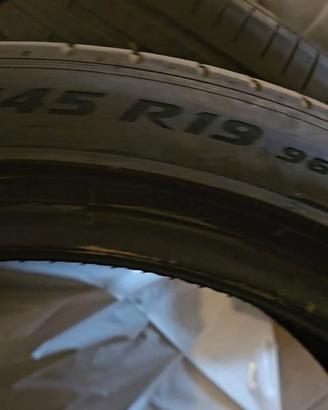Pneomatici estivi Pirelli p zero