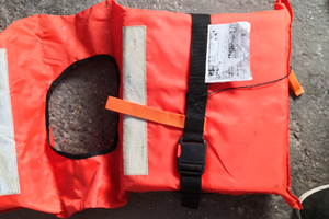 Salvagenti cavaletto motore parabordi